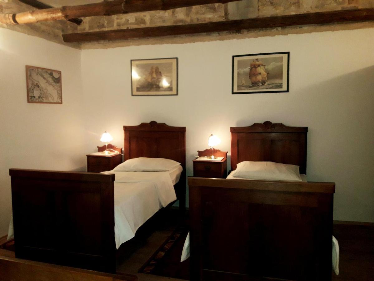 Casa Istriana Nona Pina Villa Kaštelir Екстериор снимка