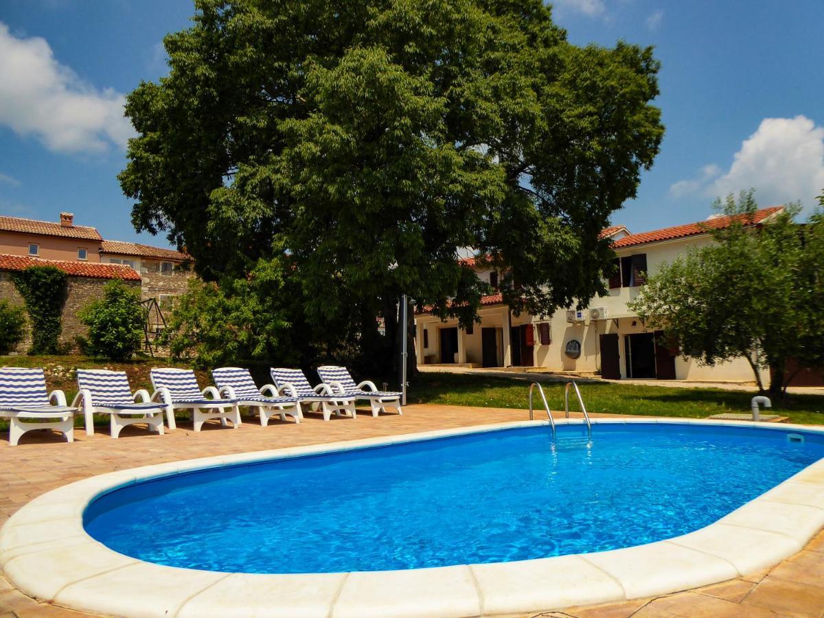 Casa Istriana Nona Pina Villa Kaštelir Екстериор снимка