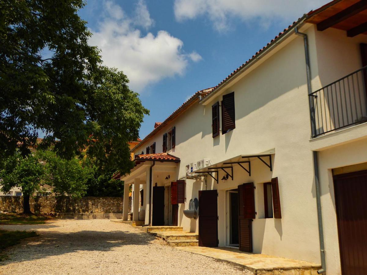 Casa Istriana Nona Pina Villa Kaštelir Екстериор снимка