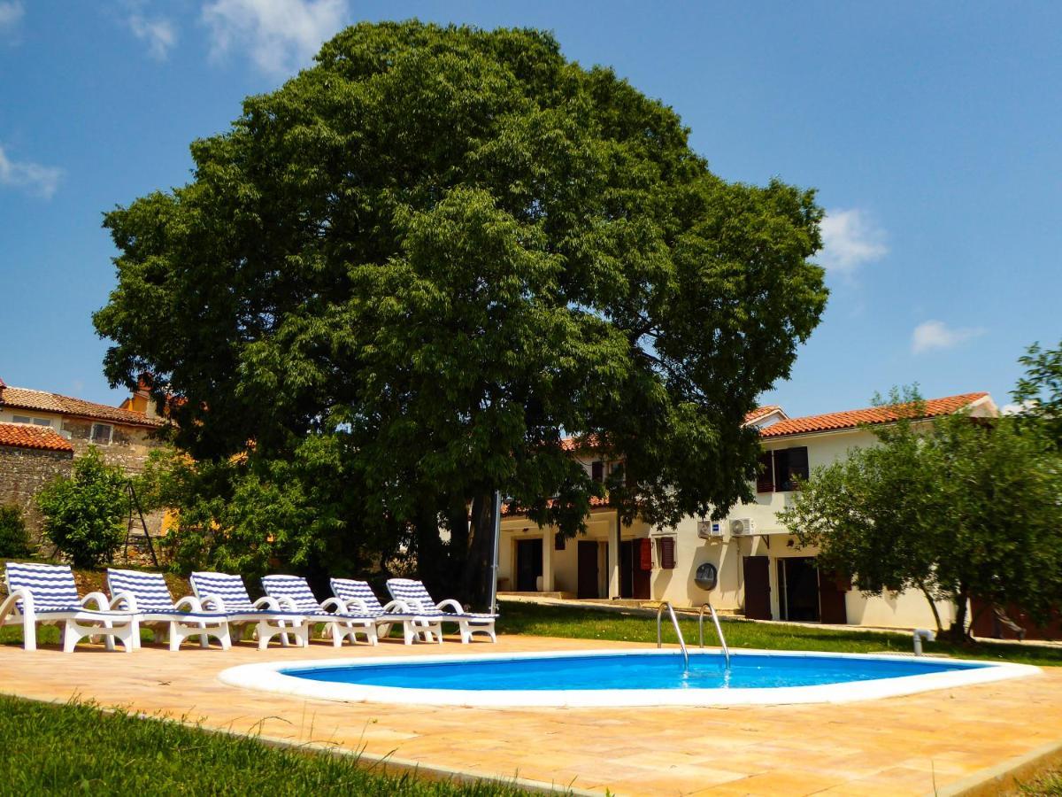 Casa Istriana Nona Pina Villa Kaštelir Екстериор снимка