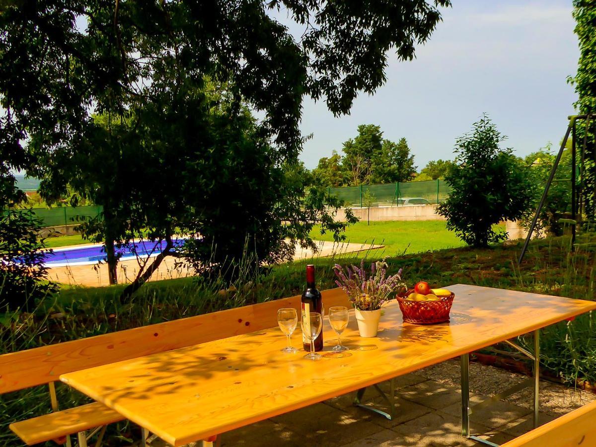 Casa Istriana Nona Pina Villa Kaštelir Екстериор снимка