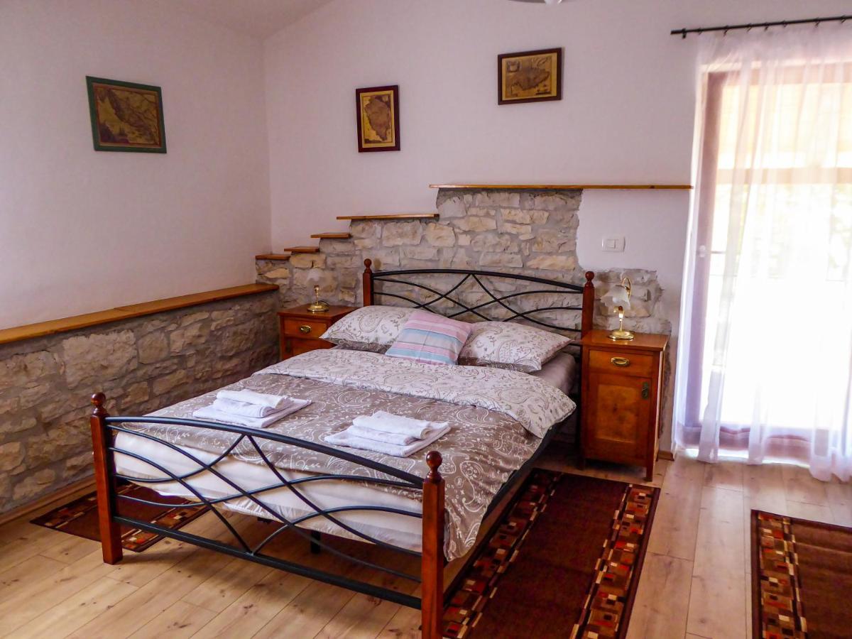 Casa Istriana Nona Pina Villa Kaštelir Екстериор снимка